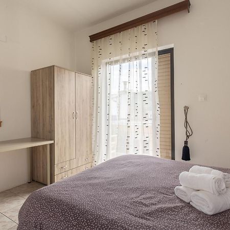 Special Apartment Larissa Extérieur photo